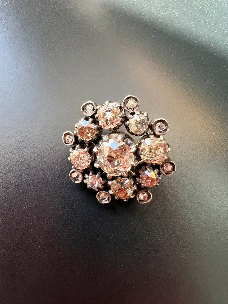 Very sparkling Victorian era 3ct pavé diamond brooch