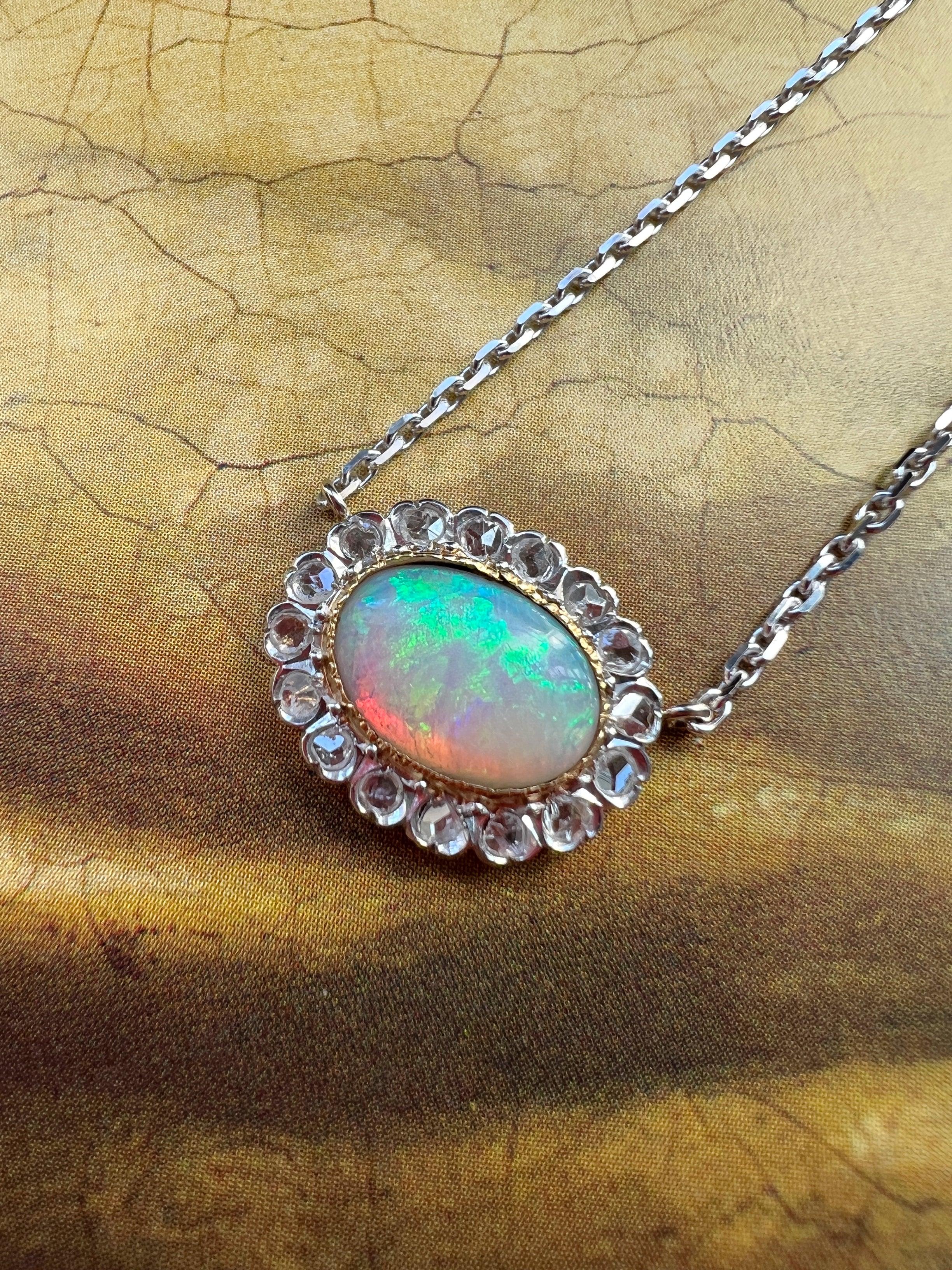 Sparkle Antique Opal Diamond 18K white gold necklace - Curiously timeless