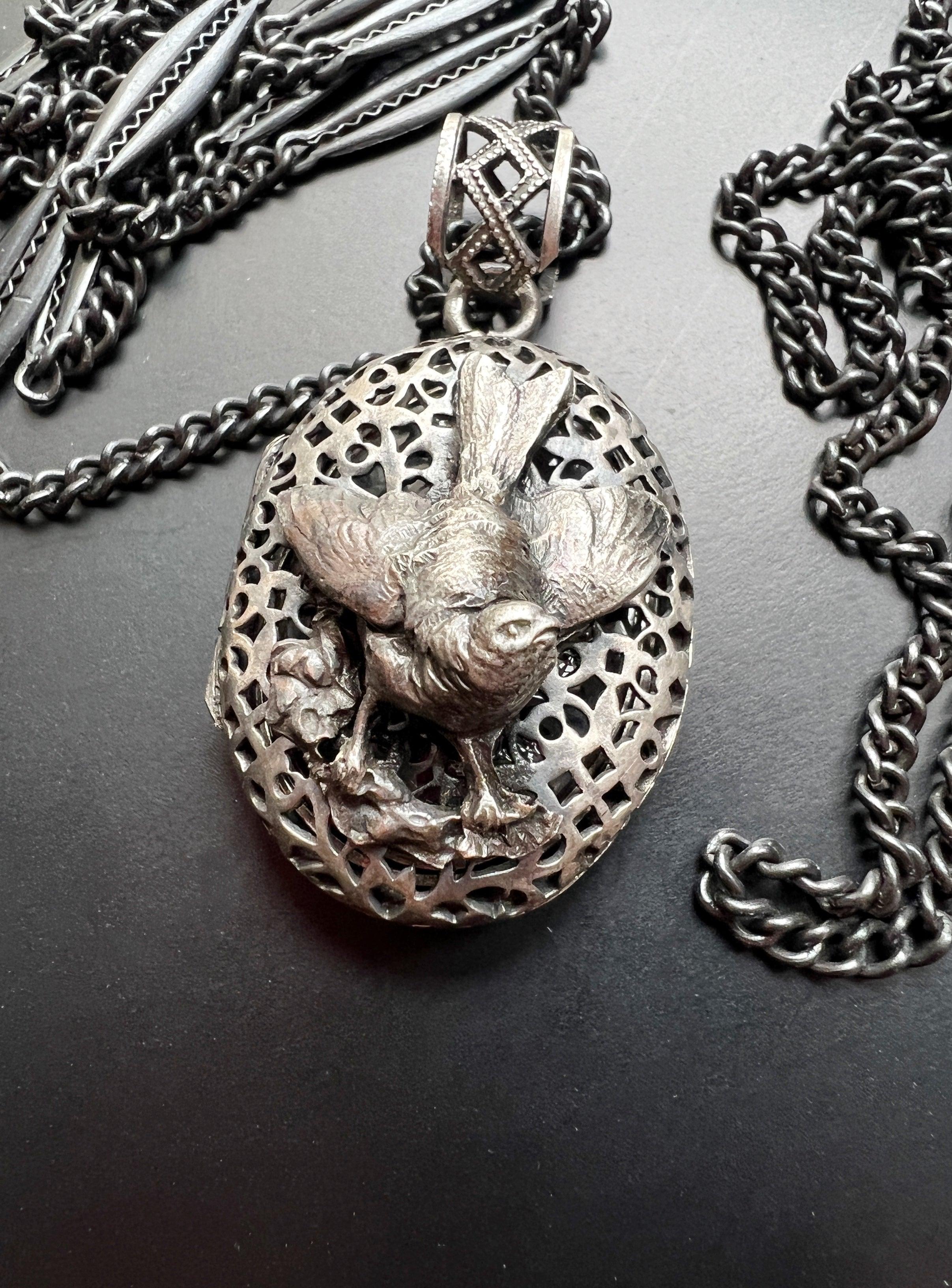 Lovely Victorian era silver magpie bird photo locket pendant - Curiously timeless