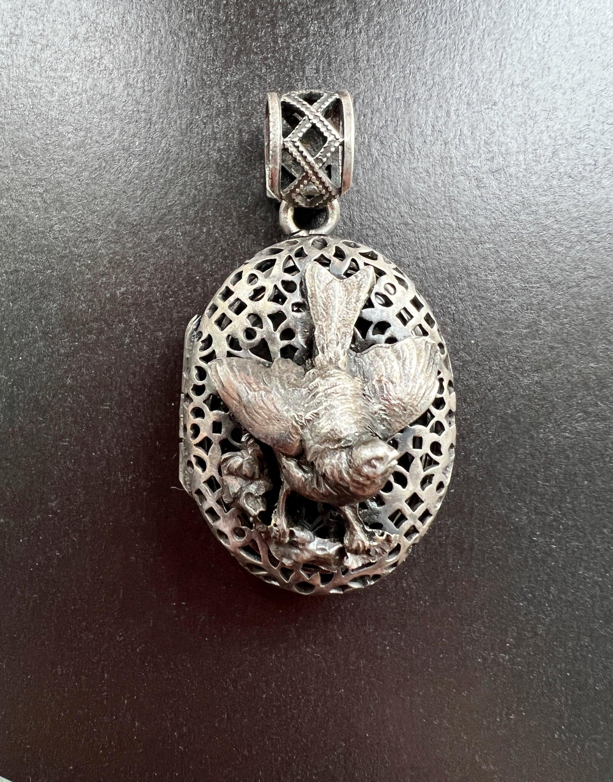 Lovely Victorian era silver magpie bird photo locket pendant - Curiously timeless