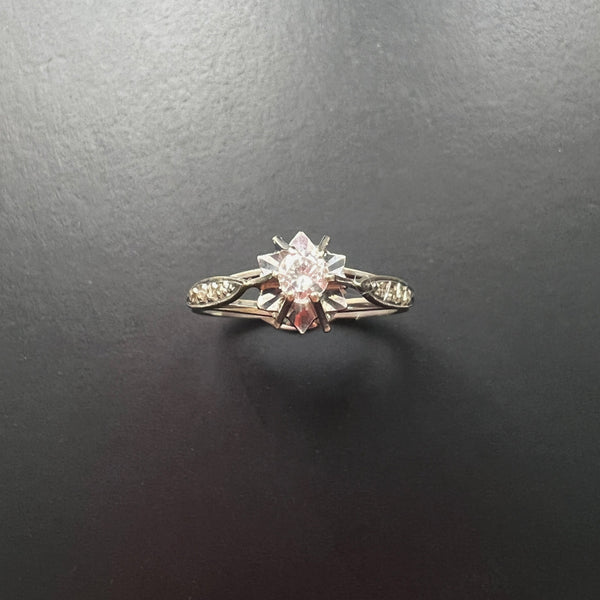 Early 20th century 18K white gold diamond solitaire ring