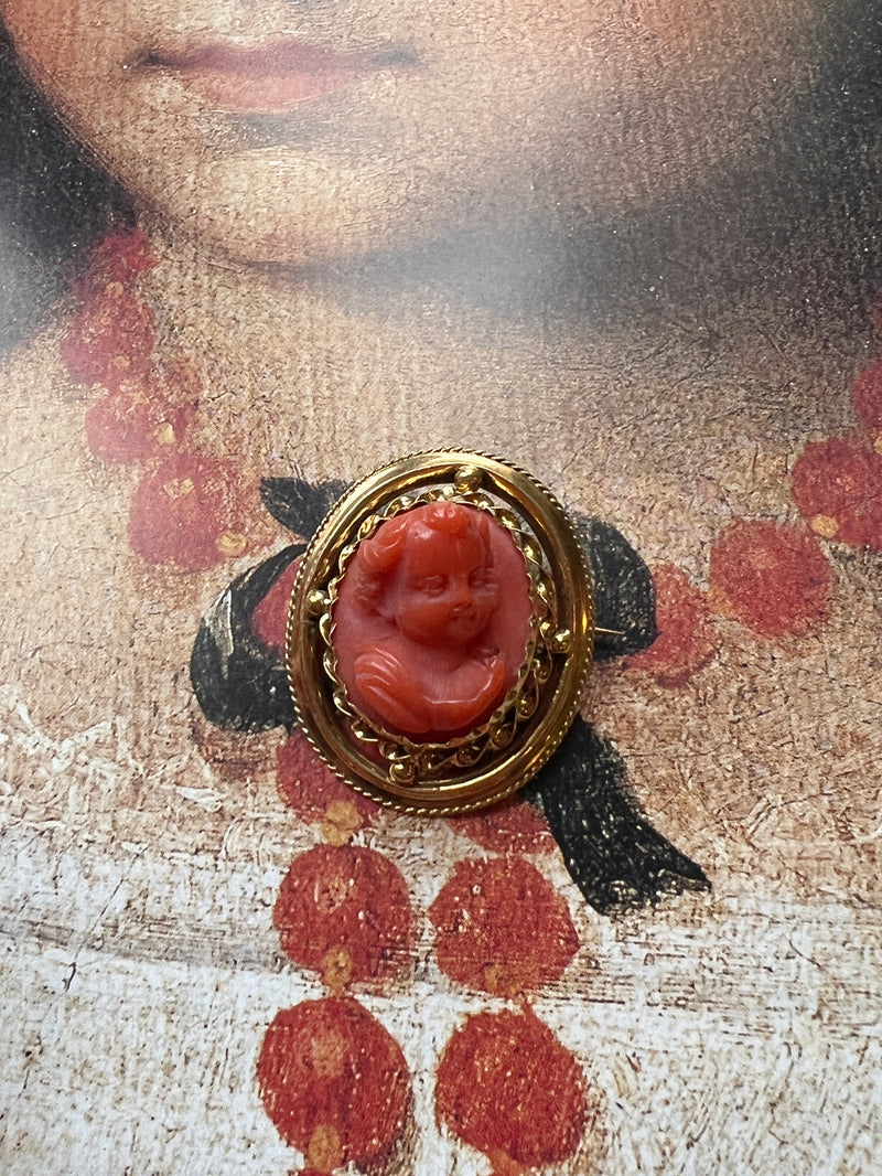 Victorian era sweet Angel coral Cameo 18K gold brooch