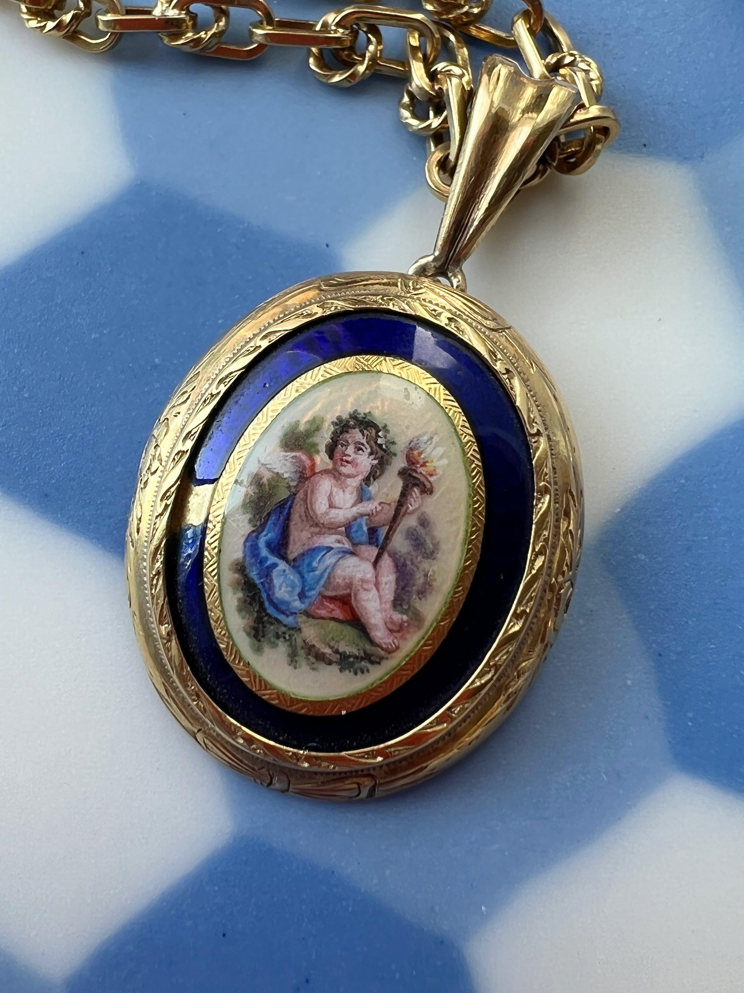 Beautiful Victorian 18K gold enameled miniature cherub/angel pendant - Curiously timeless