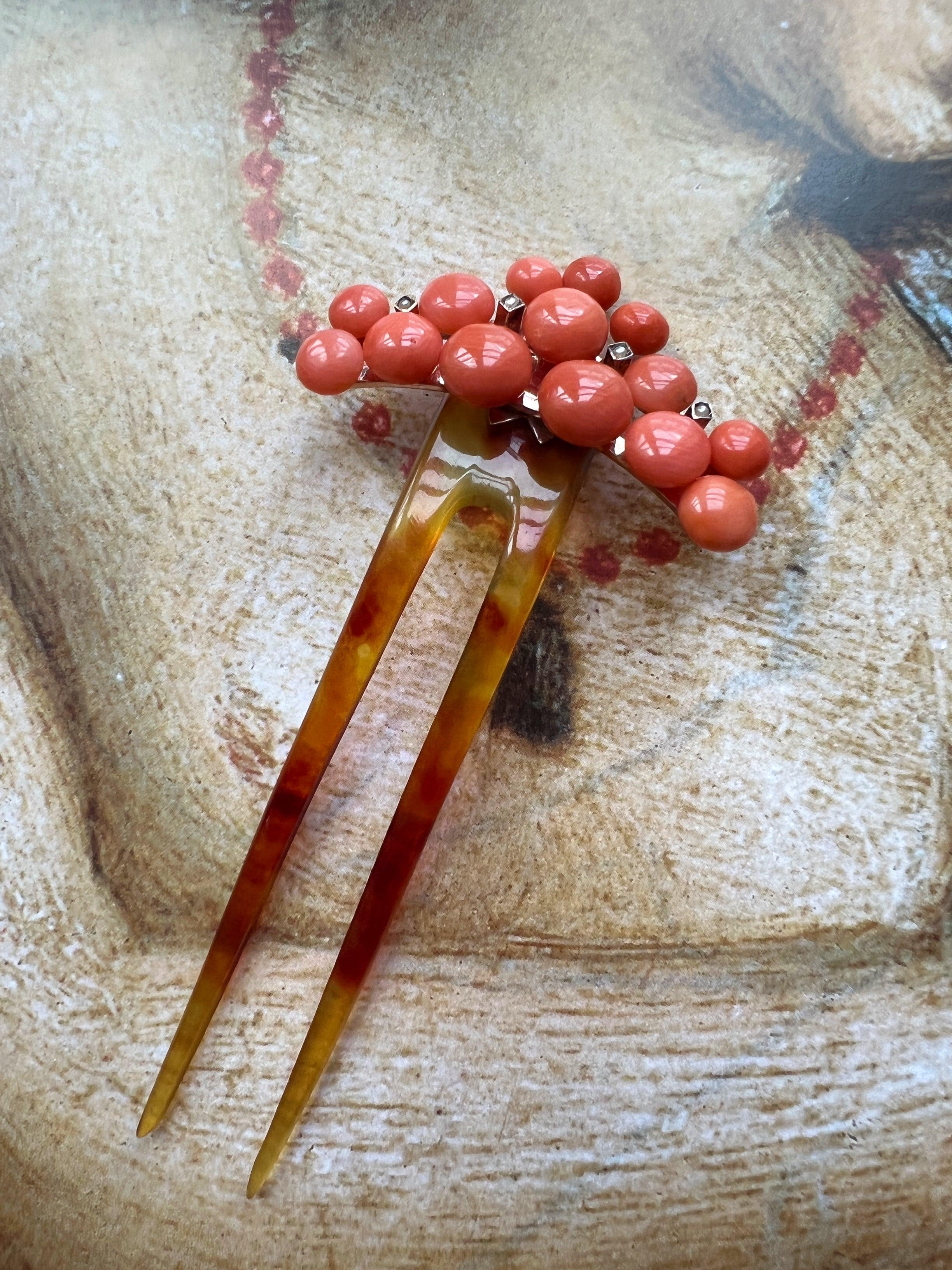 Antique coral pearl beads hair comb - Curiously timeless