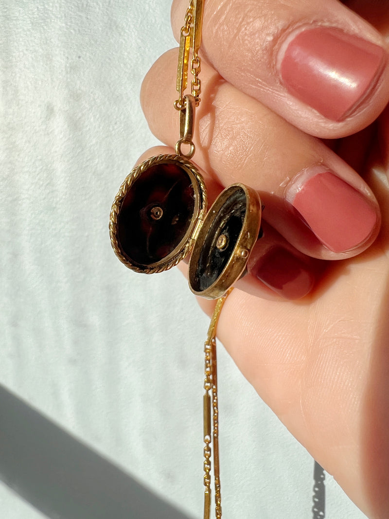 Victorian era 18K gold banded agate pearl locket pendant