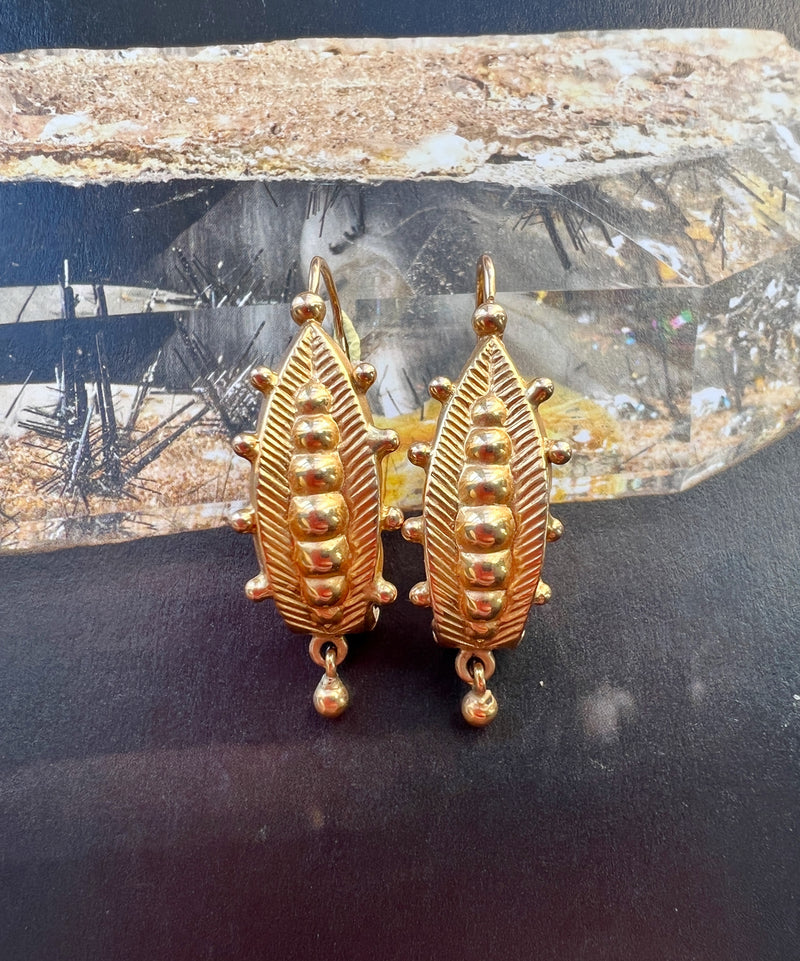 Rare Georgian 18K gold French Poissarde earrings