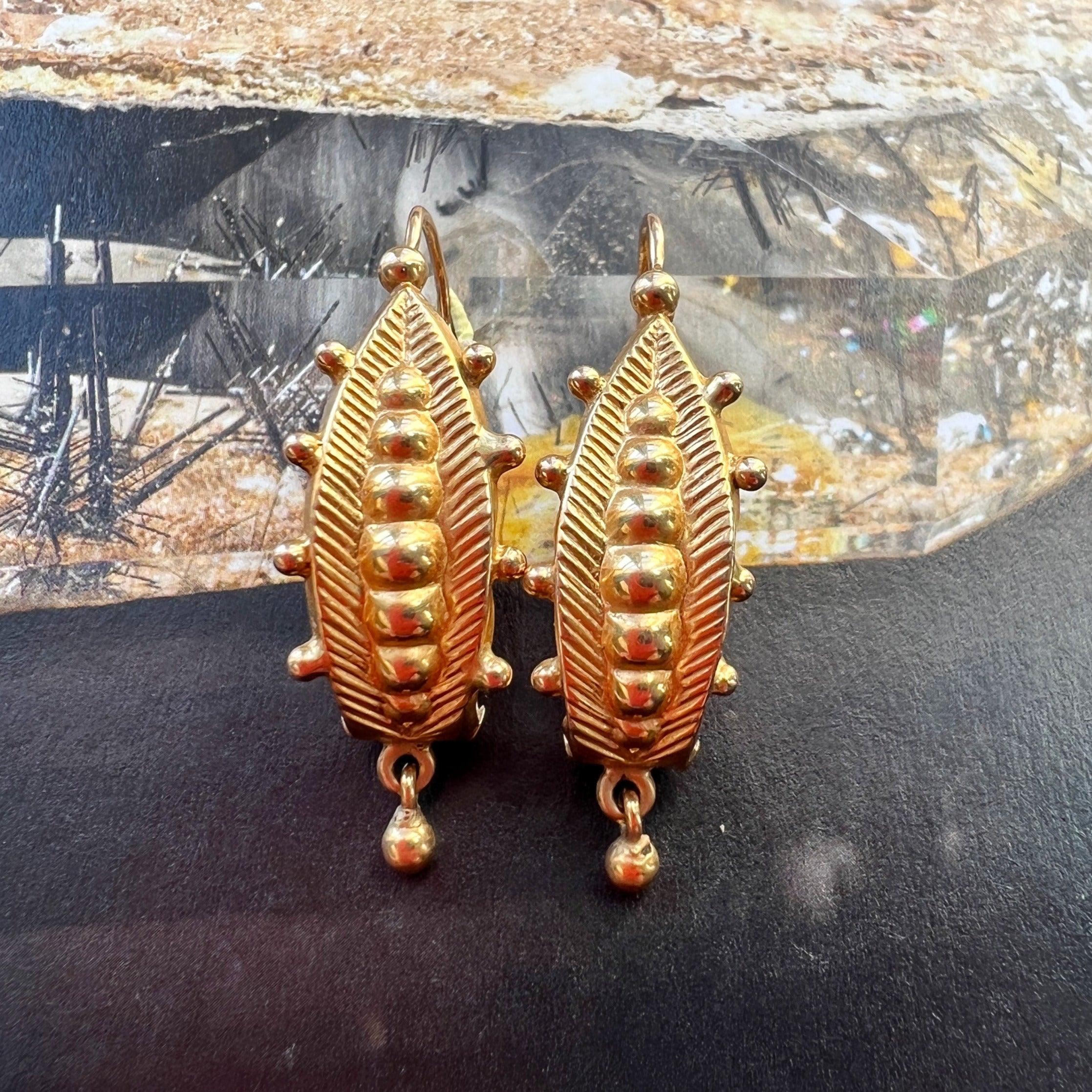 Rare Georgian 18K gold French Poissarde earrings - Curiously timeless