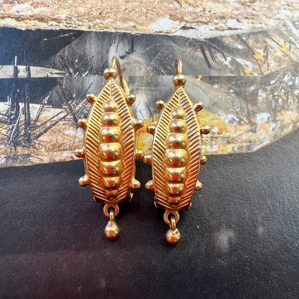 Rare Georgian 18K gold French Poissarde earrings