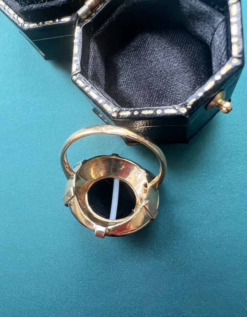 Antique 18K gold banded agate diamond enamel ring