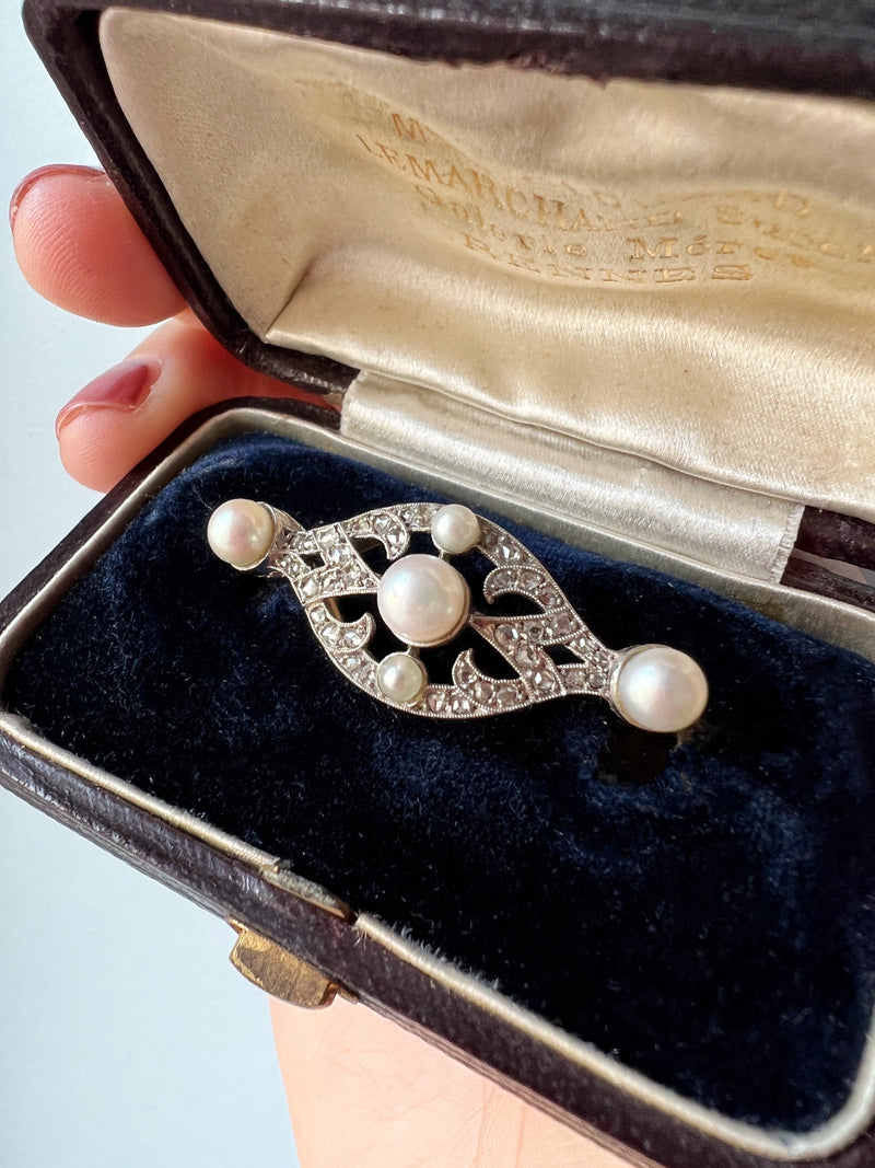 Art Deco 18K gold platine diamond pearl brooch