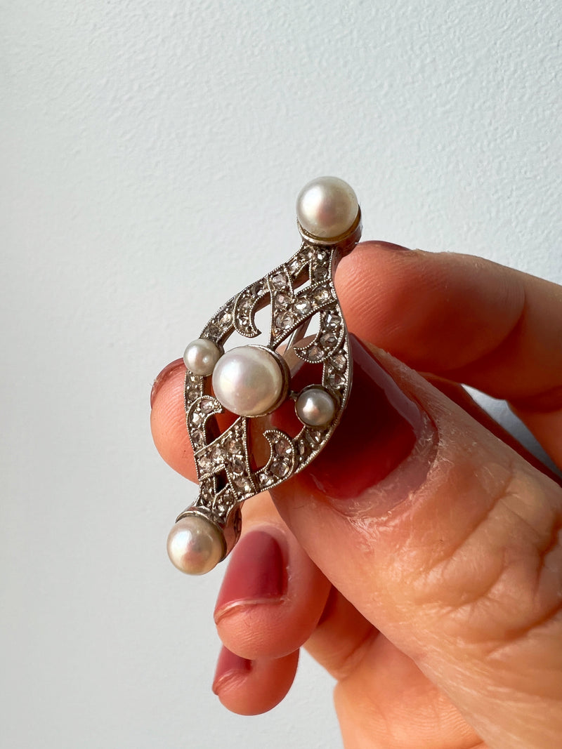 Art Deco 18K gold platine diamond pearl brooch