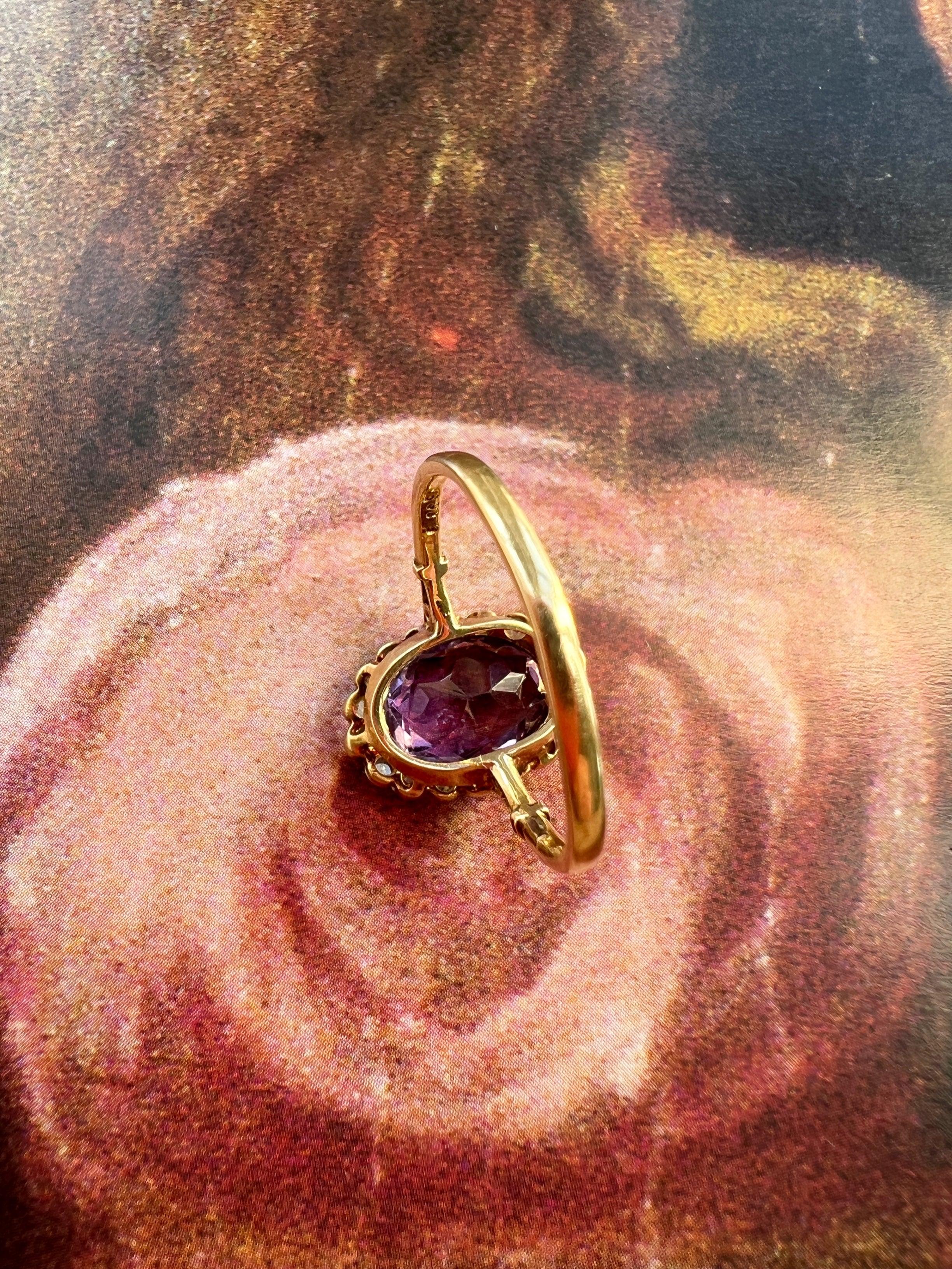 Edwardian Amethyst Diamond 18K gold platinum ring - Curiously timeless