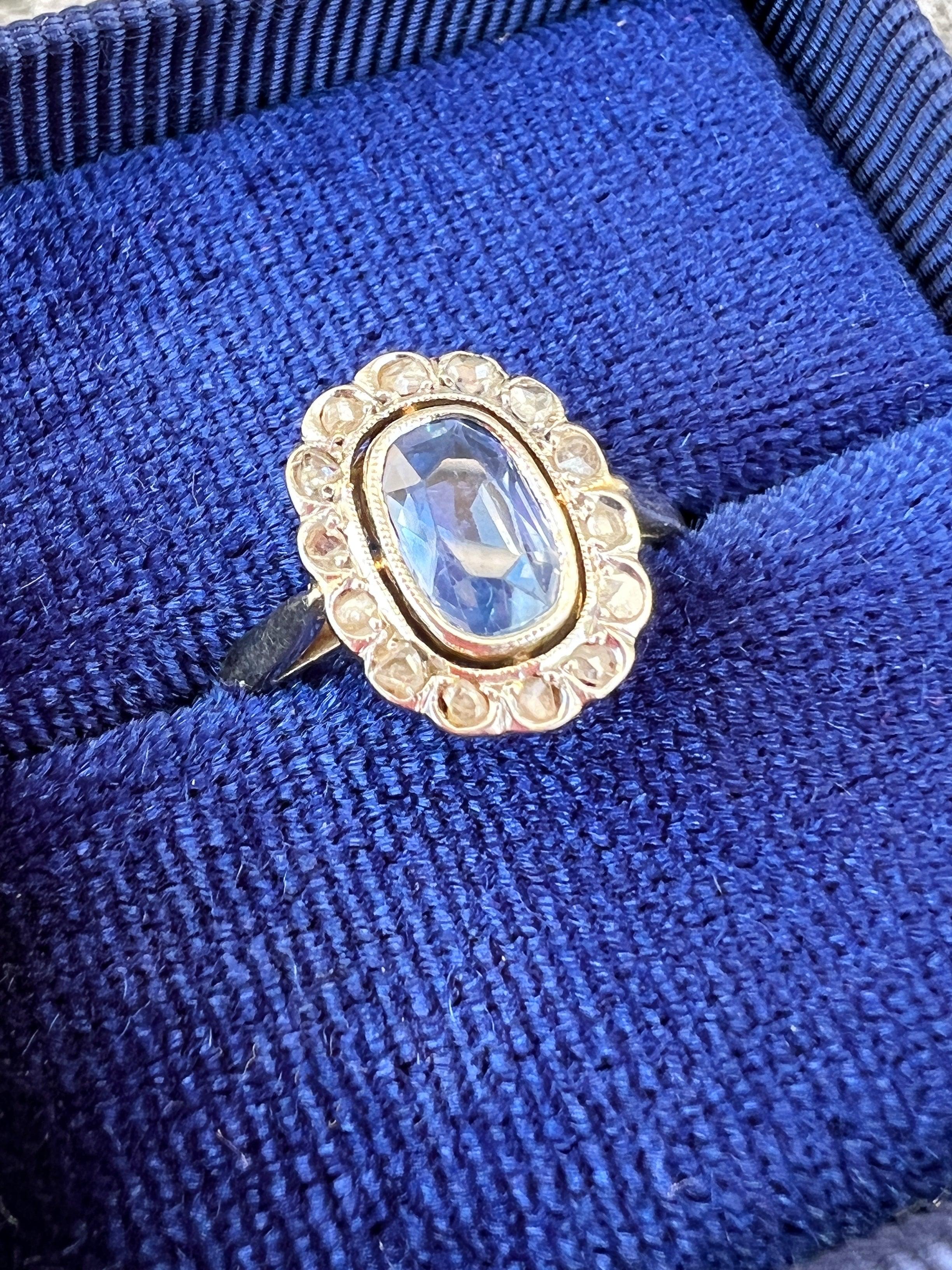 Edwardian era 18K gold blue sapphire and diamond ring - Curiously timeless