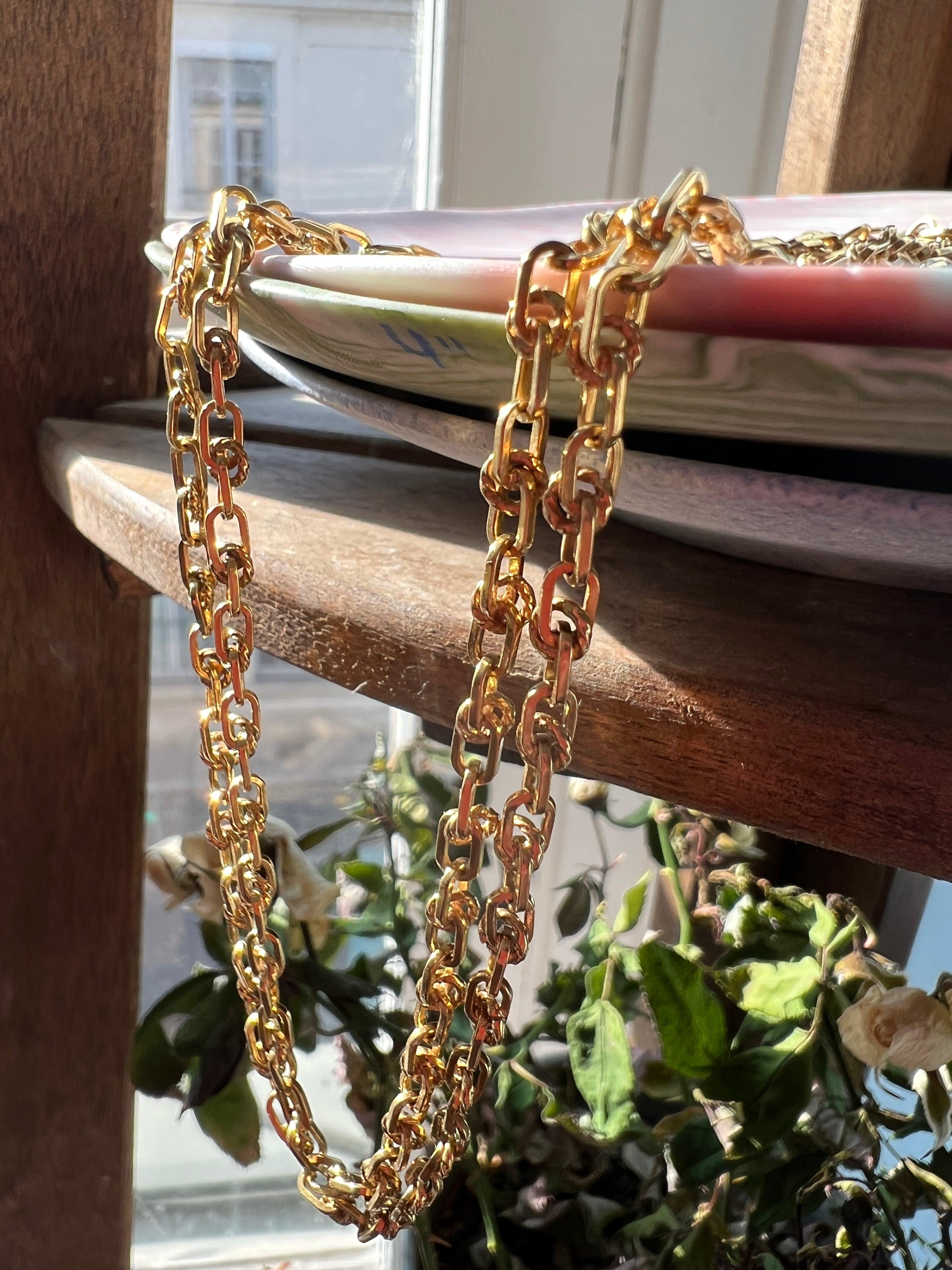 Fabulous Vintage 18K solid gold fancy link long guard chain necklace - Curiously timeless