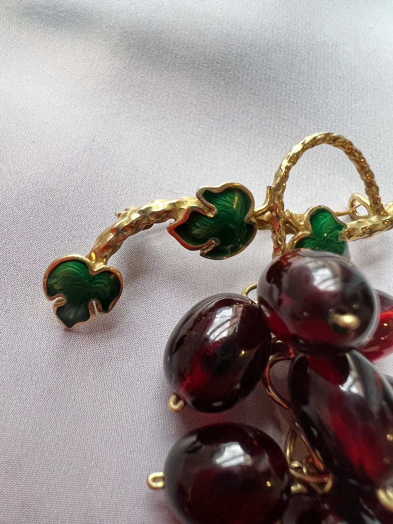 Antique garnet 18K gold Grapes Brooch