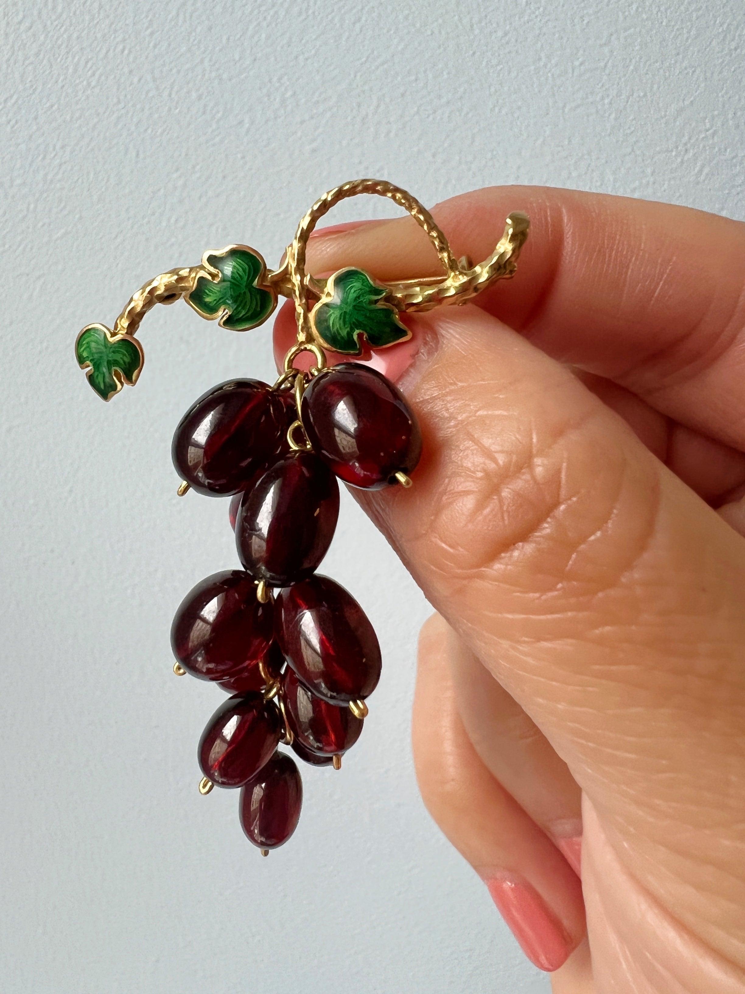 Antique garnet 18K gold Grapes Brooch - Curiously timeless