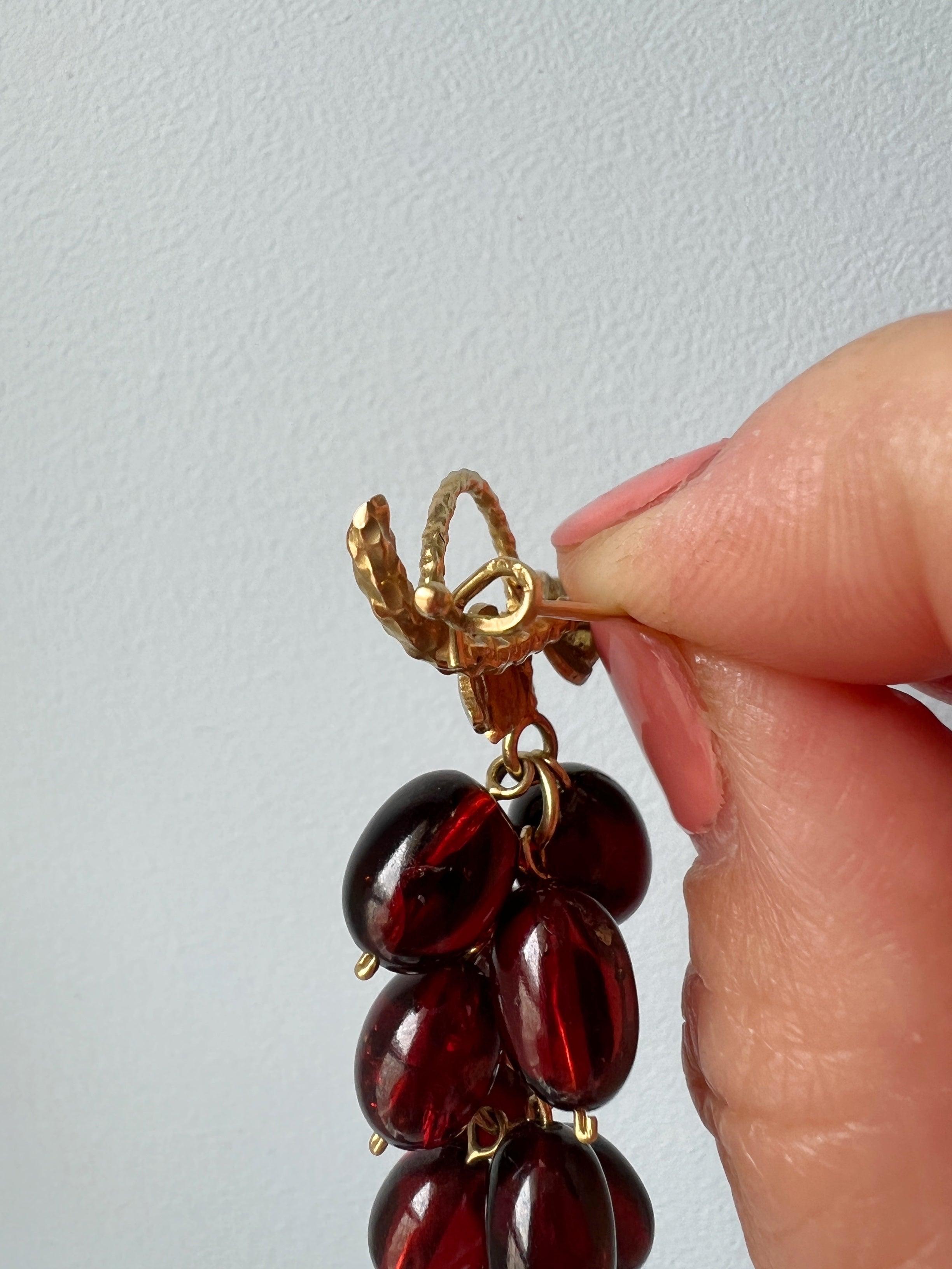 Antique garnet 18K gold Grapes Brooch - Curiously timeless