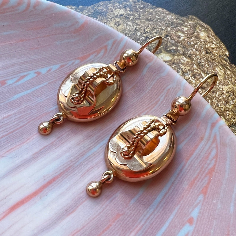 Beautiful vintage 14K gold drop earrings