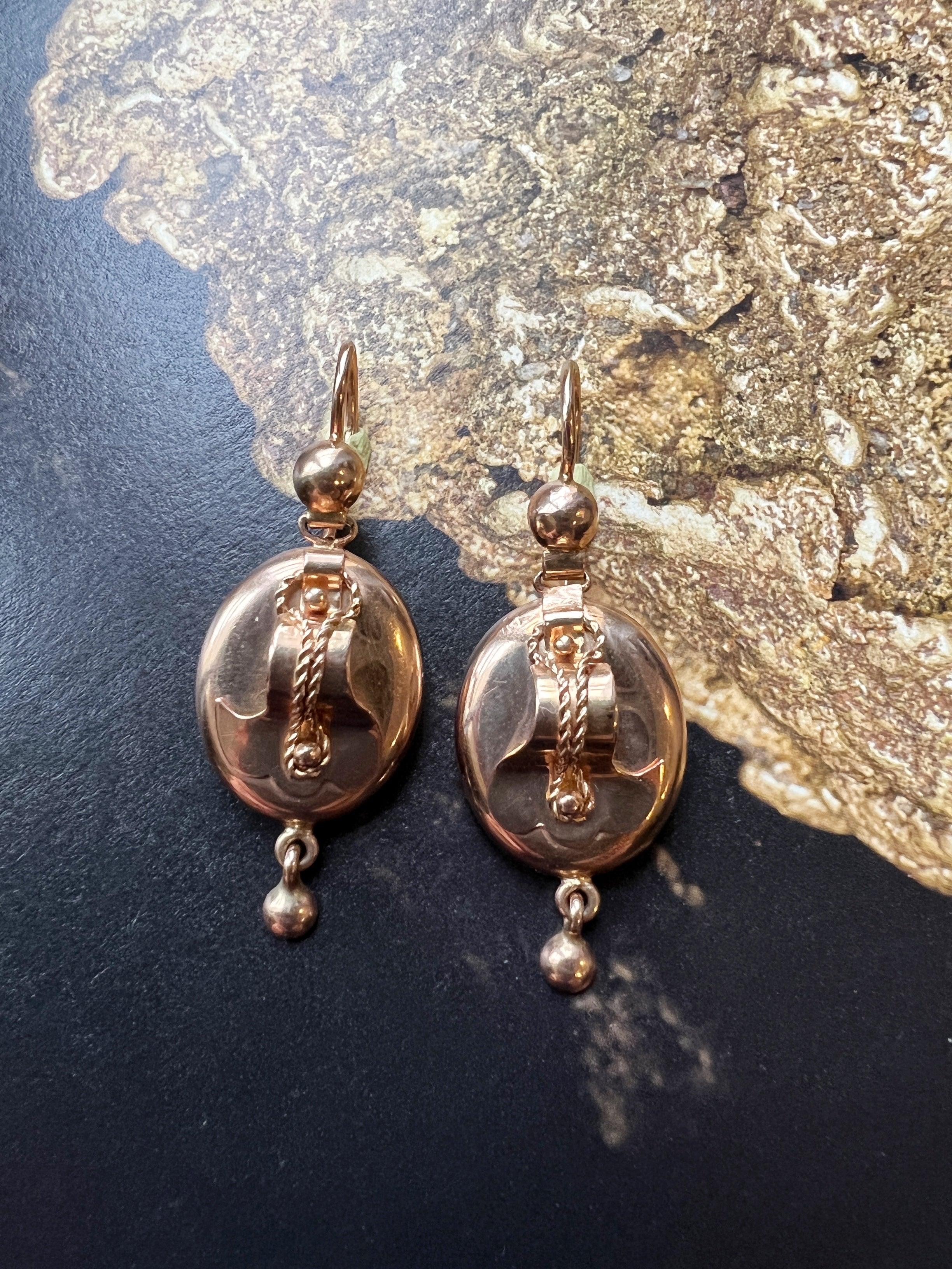 Beautiful vintage 14K gold drop earrings - Curiously timeless