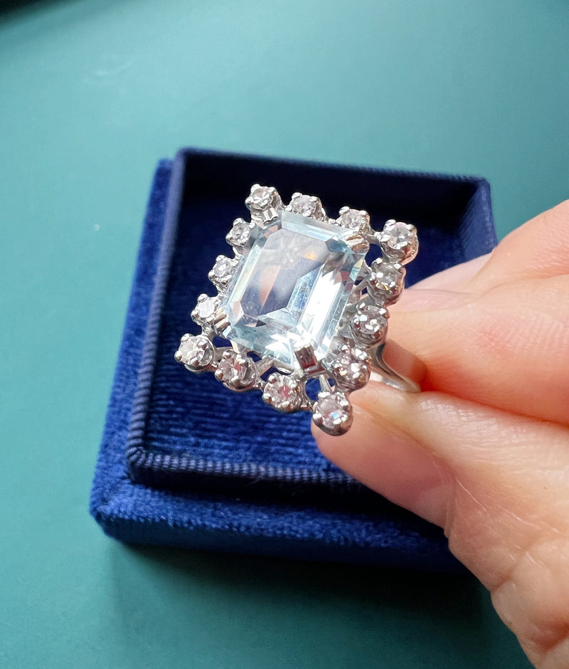 Vintage 18k white gold 4cts aquamarine diamond cocktail ring