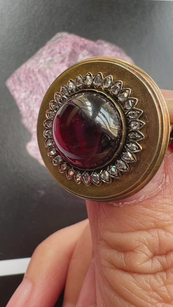 Antique 18K gold garnet cabochon diamond brooch