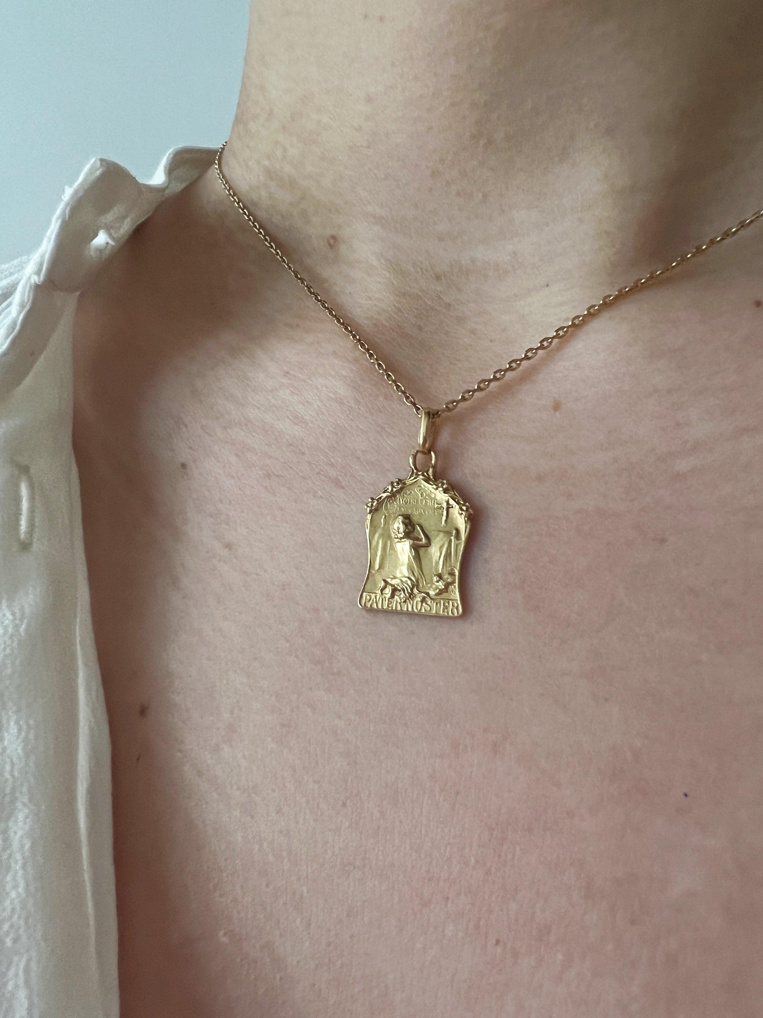 Rare touching antique 18K gold child praying medal - Curiously timeless